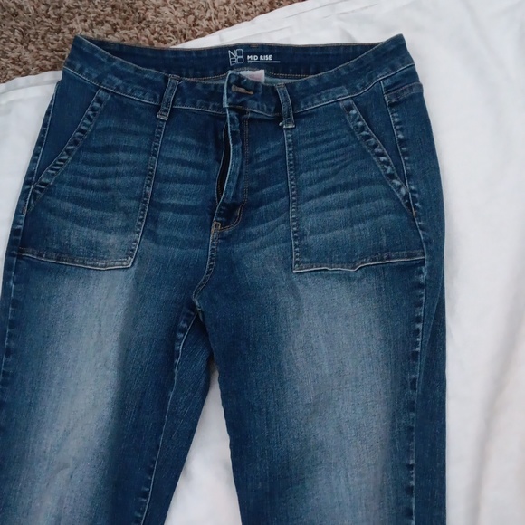 Blue jeans - Picture 2 of 4